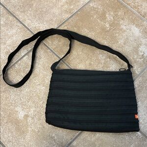 Zip-It The Original Zipper Bag Black Crossbody Bag Fully Unzips Must See